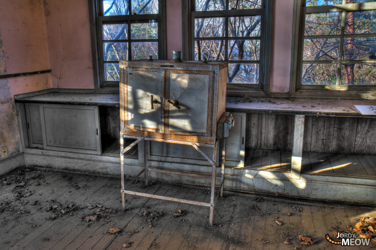 Abandoned Hospitals - Pandora Box