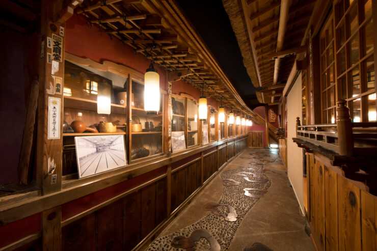 Discover traditional Japanese charm at Kanaguya Ryokan in Shibu Onsen, Nagano. Serene ambiance and cultural heritage.