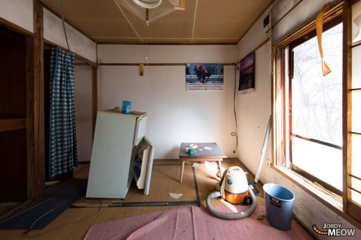 Abandoned room in Nichitsu Ghost Town, Saitama, Japan - evoking neglect and decay.