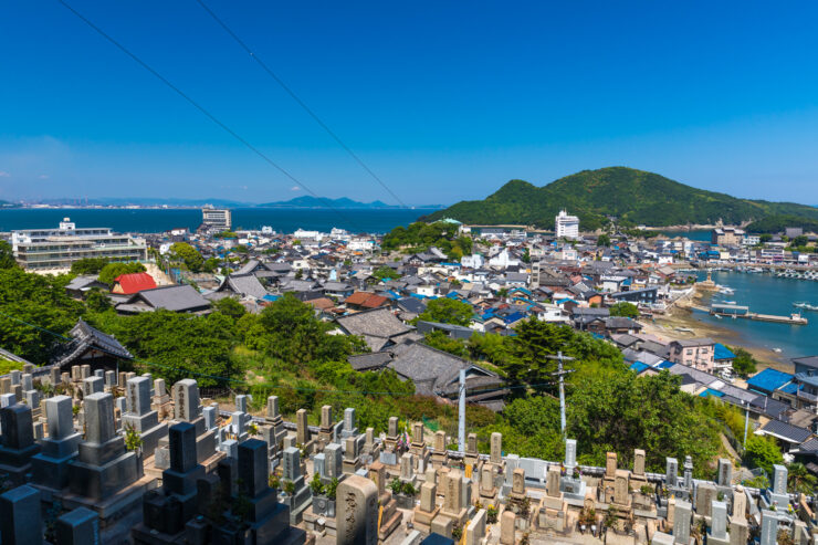 Tomonoura: Charming Japanese Coastal Town with Historic Harbor
