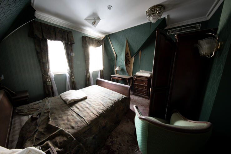 Abandoned luxurious bedroom decor, Gluck Kingdom theme park